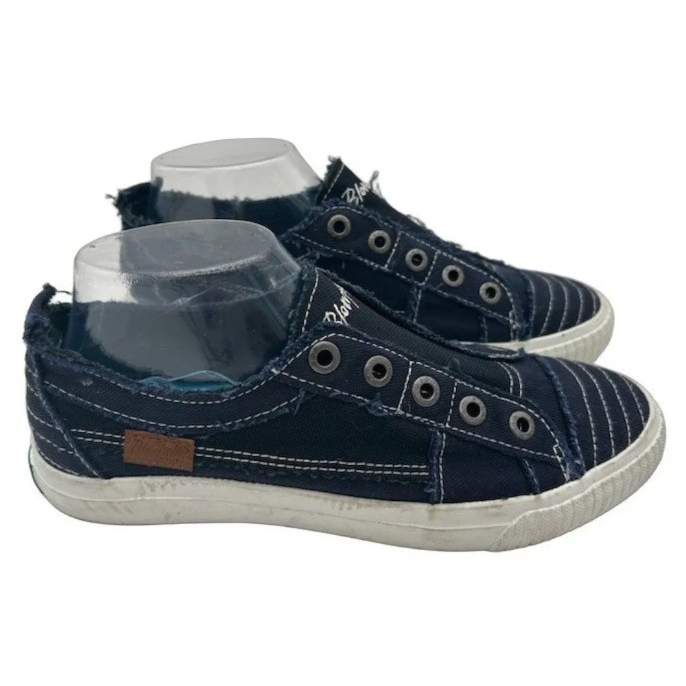 Blowfish Malibu Slip On Sneaker Women's Size 9.5 Navy Blue Distressed Canvas